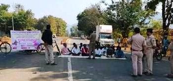 ବରଗଡ଼ ଜିଲ୍ଲା ରେ ଚାଷୀ ଙ୍କ ଚକା ଜାମ ଆନ୍ଦୋଳନ