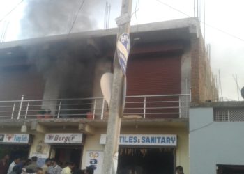 ନର୍ଲା ହନୁମାନ ଏଣ୍ଟରପ୍ରାଇଜେସ ହାର୍ଡୱେର ଦୋକାନରେ ଅଗ୍ନିକାଣ୍ଡ, ବ୍ୟାପକ କ୍ଷୟକ୍ଷତି