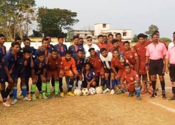 ଏସକନ କ୍ଲବ ଆନୁକୁଲ୍ୟରେ କଳାପାହାଡ଼ ନକ୍ଆଉଟ ଫୁଟବଲ ଟୁର୍ଣ୍ଣାମେଣ୍ଟ ଉଦଘାଟିତ : ଡଙ୍ଗାପଟା ୨/୦ରେ ବିଜୟୀ