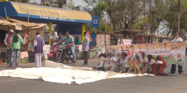 ଓଡ଼ଗାଁ ର ବିଭିନ୍ନ ସ୍ଥାନରେ ବନ୍ଦ ପ୍ରଭାବ ଦେଖିବାକୁ ମିଳିଛି