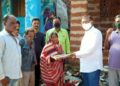 ଅଗ୍ନୀ ଵିପନ୍ନ ପରିବାରକୁ ଭେଟିଲେ ବିଧାୟକ