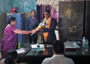 ଇନ୍ଦିରା ଗାନ୍ଧୀ ଡ଼ିଗ୍ରୀ କେଲେଜର ନବନିଯୁକ୍ତ ଅଧ୍ୟକ୍ଷ ରତ୍ନାକର ଜେନାଙ୍କୁ ଶୁଭେଚ୍ଛା
