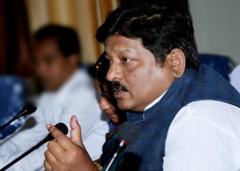 ବିଧାନସଭାରେ ପୁଣି ଥରେ ଉଠିଛି ମହାଙ୍ଗା ଡବଲ ମର୍ଡର ପ୍ରସଙ୍ଗ : ପ୍ରତାପ ଜେନାଙ୍କୁ ନେଇ ଗୃହରେ ହଟ୍ଟଗୋଳ