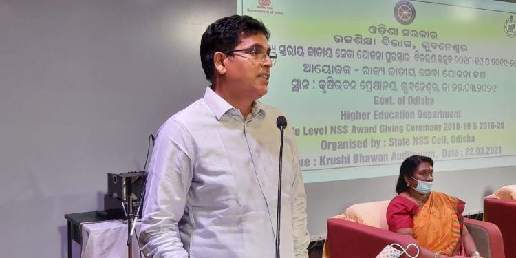 ସମାଜସେବା ମାଧ୍ୟମରେ ସମାଜରେ ପରିବର୍ତ୍ତନ ଓ ଉନ୍ନତି ଆଣିପାରିଲେ ଜାତୀୟ ସେବା ଯୋଜନା ଗଠନର ଲକ୍ଷ୍ୟ ସାଧିତ ହୋଇପାରିବ : ମନ୍ତ୍ରୀ ଡ. ସାହୁ