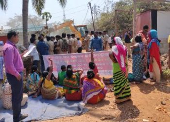 ଭୁବନେଶ୍ୱରରେ ବଳପୂର୍ବକ ସାଇନାଥ ବସ୍ତି ଉଛେଦ ଚାଲିଛି…
