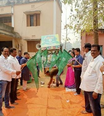 ଦଶପଲ୍ଲା ବିଧାୟକ ଙ୍କ ଦ୍ଵାରା ନୂଆଗାଁ ବ୍ଲକ୍ ରେ କୃଷିରଥ ର ଶୁଭାରମ୍ଭ