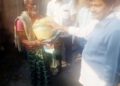 ଅଗ୍ନି ବିପନ୍ନଙ୍କୁ ଦଶପଲ୍ଲା ବିଧାୟକ ରମେଶ ଚନ୍ଦ୍ର ବେହେରା ଙ୍କ ସହାୟତା
