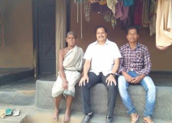 ଚଡେୟାପଲ୍ଲୀ ପଞ୍ଚାୟତ ର ଆଦିବାସୀ ଲୋକ ମାନଙ୍କ ବିଭିନ୍ନ ସମସ୍ୟା ବୁଝିଲେ ଦଶପଲ୍ଲା ବିଧାୟକ