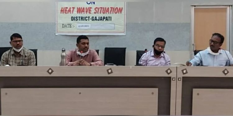 ଗଜପତି ଜିଲ୍ଲାରେ ଗ୍ରୀଷ୍ମ ପ୍ରବାହକୁ ଦୃଷ୍ଟିରେ ରଖି ଜିଲ୍ଲା ପ୍ରଶାସନ ପକ୍ଷରୁ ଜିଲ୍ଲା ସ୍ତରୀୟ ଆଗୁଆ ପଦକ୍ଷେପ ନେଇ ବୈଠକ ଅନୁଷ୍ଠିତ