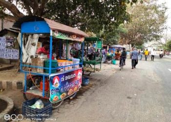 ଯାଂଚ ହେଉନି ରାସ୍ତାକଡ଼ ଖାଦ୍ୟର ମାନ ; ପରିବେଶ ପ୍ରଦୂଷଣ ସହ ରୋଗ ବଢାଉଛି ଅସ୍ୱାସ୍ଥ୍ୟକର ଖାଦ୍ୟ