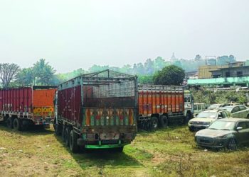 କେବେ ବିକଶିତ ହେବ କୋରାପୁଟ ହକି ଭିତ୍ତିଭୂମି ? ଡମ୍ପିଂ ୟାର୍ଡ ପାଲଟିଛି ‌ହକି ପାଇଁ ଉଦ୍ଦିଷ୍ଟ ପଡ଼ିଆ – ଜବତ ଗାଡ଼ି ରଖୁଛି ପୁଲିସ