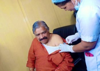 ଦ୍ୱିତୀୟ ପର୍ଯ୍ୟାୟ ଟିକାକରଣ ଆରମ୍ଭ ହୋଇଯାଇଛି – ବିଧାନସଭା ଡିସପେନସାରୀରେ କୋରନା ଟିକା ନେଲେ ବିଧାୟକ