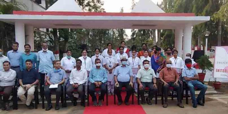 ଆନ୍ତର୍ଜାତୀୟ ମହିଳା ଦିବସରେ ଖୋର୍ଦ୍ଧାରୋଡ଼ ରେଳ ମଣ୍ଡଳର ମହିଳା କର୍ମଚାରୀଙ୍କୁ ଉତ୍ସାହିତ