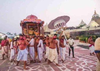 ଶ୍ରୀ ମନ୍ଦିର ରେ ହୋଲି ଉତ୍ସବ ପାଳିତ , ଚନ୍ଦନ ଅନୁକୂଲ