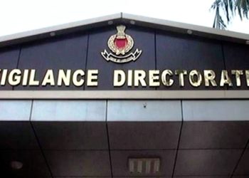 Tulapada R.I has been caught by the vigilance officers ;  koraput