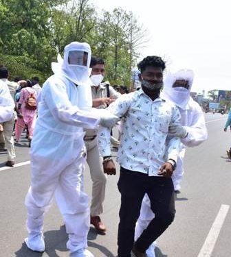 ମାଟ୍ରିକ ପରୀକ୍ଷା ବାତିଲ ପରେ ଯୁକ୍ତ ୨ ପରୀକ୍ଷାକୁ ବି ବାତିଲ କରିବାକୁ ଦାବି କରିଛନ୍ତି ଛାତ୍ରଛାତ୍ରୀ