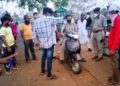 ଭୁବନେଶ୍ୱର, ମୋବାଇଲ ଫୋନ ଚୋର କୁ ପ୍ରବଳ ମାଡ଼