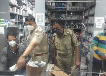 କୋଭିଡ୍ ଔଷଧ ଓ ଚିକିତ୍ସା ଉପକରଣ ବେଆଇନ୍ ଗଚ୍ଛିତ ସହ କଳାବଜାରୀ ବିରୋଧରେ ରାଜ୍ୟ ପୋଲିସ୍ ପ୍ରତିଦିନ ବିଭିନ୍ନ ସ୍ଥାନରେ ଚଢଉ ଜାରି ରଖିଛି