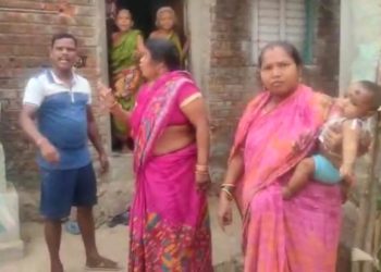 କରୋନା ଖାଦ୍ୟରେ ଘୋଟାଲା ଯୋଗୁଁ ସରପଞ୍ଚ ଙ୍କୁ ନିସ୍ତୁକ ମାଡ଼ ମାରିଲେ ଗ୍ରାମବାସୀ ଢେଙ୍କାନାଳ