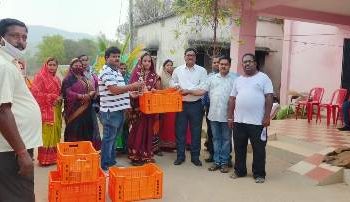 ନୂଆଗାଁ ବ୍ଲକ୍ ଉଦ୍ୟାନ ବିଭାଗ ପକ୍ଷରୁ ଛତୁ ମଞ୍ଜି ଓ ଟ୍ରେ ବଣ୍ଟନ