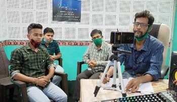 ବରଗଡ଼ ର ଗୋଷ୍ଟି ବେତାର କେନ୍ଦ୍ର ରେଡିଓ ଗୁଞ୍ଜନ କୁ ଶ୍ରେଷ୍ଠ ଜାତୀୟ ସମ୍ମାନ ରେ ସମ୍ମାନିତ