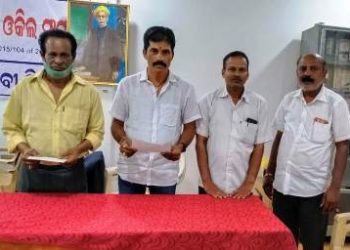 ନିର୍ବାଚିତ ଓକିଲ ସଂଘ କର୍ମକର୍ତ୍ତାଙ୍କ ଶପଥ ଗ୍ରହଣ