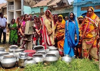 ପାଣି କଷ୍ଟରେ ସଢ଼ୁଛନ୍ତି ୫ ଗାଁର ଲୋକ