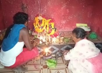 କରୋନା କବଳରୁ ରକ୍ଷା ପାଇଁ ମାନସିକ, ମା’ଙ୍କ ପାଖରେ ପଡିଲା ବୋଦା ବଳି  !!