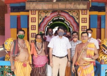 ଶ୍ରୀ ରଘୁନାଥ ଜୀଉଙ୍କ ପ୍ରବେଶ ପଥ ଗେଟପାଖ ରାସ୍ତାର ଉଭୟ ପାର୍ଶ୍ଵରେ : ମାର୍କେଟ କମ୍ପ୍ଲେକ୍ସ ନିର୍ମାଣର ଶୁଭାରମ୍ଭ ହେବ