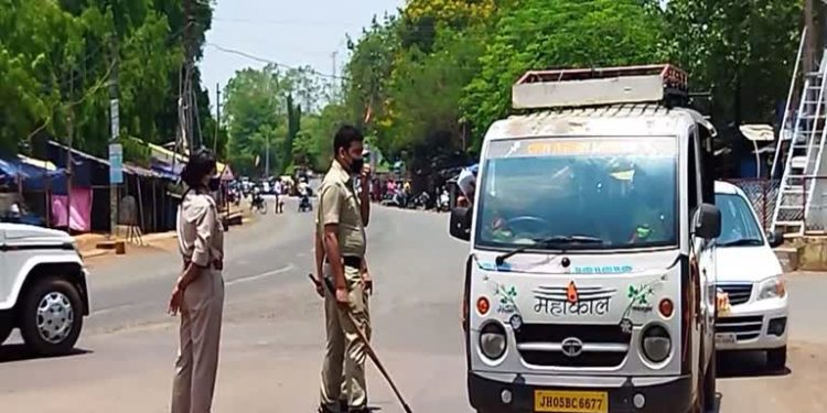 ରାଇରଙ୍ଗପୁରରେ କରୋନା କୁ ବେଖାତିର : ମାନୁ ନାହାନ୍ତି ଜନସାଧାରଣ