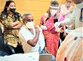 କୋରାଇ ବିଧାୟକ ଅଶୋକ ବଳ ନେଲେ କୋଭିଡ ଟିକା
