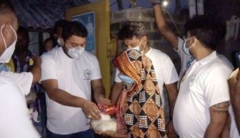 ପ୍ରଦେଶ ଛାତ୍ର କଂଗ୍ରେସ ସଭାପତିଙ୍କ ଦ୍ୱାରା ବାଲେଶ୍ୱର ଜିଲ୍ଳାର ୟାସ କ୍ଷତିଗସ୍ତ ଅଂଚଳ ପରିଦର୍ଶନ ଓ ରିଲିଫ ବଂଟନ