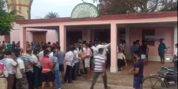 ଜଗତସିଂହପୁର ଜିଲ୍ଲା ମୁଖ୍ୟ ଚିକିତ୍ସାଳୟ ସମେତ ମୋଟ ୩୫ଟି ସ୍ଥାନରେ ଟୀକାକରଣ ପାଇଁ ବ୍ୟବସ୍ଥା ହୋଇଛି