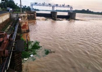 ‘ୟସ’ ବାତ୍ୟାର ପ୍ରଭାବରେ ବୈତରଣୀ ନଦୀରେ ପ୍ରଥମ ବନ୍ୟା, ବିପଦ ସଂକେତ ଉପରେ ବନ୍ୟାଜଳ ପ୍ରବାହିତ, କୋରାଇର ବହୁ ଗ୍ରାମ ପ୍ରଭାବିତ