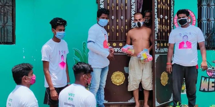 ବାଙ୍କୀ ବିଜୁଛାତ୍ର ଜନତା ପକ୍ଷରୁ କୋଭିଡ ସଂକ୍ରମିତ ବ୍ୟକ୍ତିମାନଙ୍କୁ ଶୁଖିଲା ଖାଦ୍ୟ – ମାସ୍କ୍ ଓ ସାବୁନ ବଣ୍ଟନ