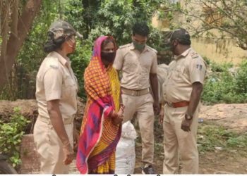 ବାଙ୍କୀରେଅବକାରୀ ବିଭାଗର ଚଢ଼ାଉ, ଜଣେମହିଳା ଗିରଫ – ୧୪କିଲୋ ୭ଶହଗ୍ରାମ ଗଞ୍ଜେଇ ଜବତ