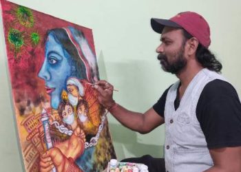 ଚିତ୍ର ଶିଳ୍ପୀ ରାଜକିଶୋର ମହାରଣା ଙ୍କର ନୂତନ ପ୍ରୟାସ : ଅଦରକାରୀ ବର୍ଜ୍ୟବସ୍ତୁ ସାହାଯ୍ୟରେ କରୋନା ସଚେତନତା
