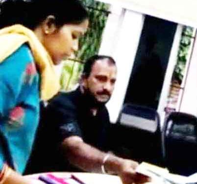 କଟକ ମହାନଗର ନିଗମ ଅଧିକାରୀ କରୋନା କଟକଣାକୁ  ଫୁ