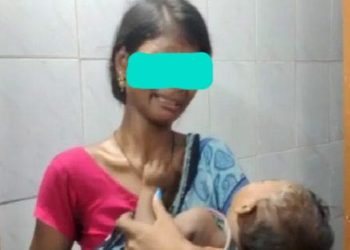 ସ୍ୱାମୀ ସ୍ତ୍ରୀ କଳହର କରୁଣ ପରିଣତି । ଟ୍ରକ୍ ଆଗକୁ ଛୁଆକୁ ଫିଙ୍ଗିଦେଲା ମା