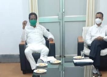 ଜିଲ୍ଲା ସର୍କିଟ୍ ହାଉସ୍ ଠାରେ ସାଂସଦଙ୍କ ବିଭିନ୍ନ ଉନ୍ନୟନମୂଳକ କାର୍ଯ୍ୟକ୍ରମର ସମୀକ୍ଷା ; ପ୍ରତ୍ୟେକ ମାସରେ ରିପୋର୍ଟ୍ ଦେବାକୁ ଅଧିକାରୀଙ୍କୁ ନିର୍ଦ୍ଦେଶ – ଢେଙ୍କାନାଳ