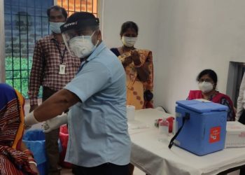 ବାଙ୍କୀ ଉପଖଣ୍ଡରେ୧୪୮ ଜଣଙ୍କ ଠାରୁ ସ୍ୱାବ ସଂଗ୍ରହ କରାଯାଇଥିଲା; ସେଥିମଧ୍ୟରୁ ୧୩  ଜଣ କରୋନା ପଜିଟିଭ୍ ଚିହ୍ନଟ : ୩୭୭ ଜଣଙ୍କୁ କରୋନା ପ୍ରତିଷେଧକ ଟୀକା କରଣ।  