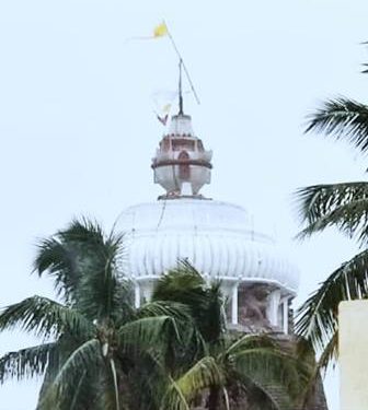 ମାଡ଼ିଆସିଲା କାଳବୈଶାଖୀ ବର୍ଷା : ଶ୍ରୀମନ୍ଦିର ନୀଳଚକ୍ରରେ ବାନା ଲାଗି ହେଉଥିବା – ନଇଁଗଲା ପତିତପାବନ ବାନା