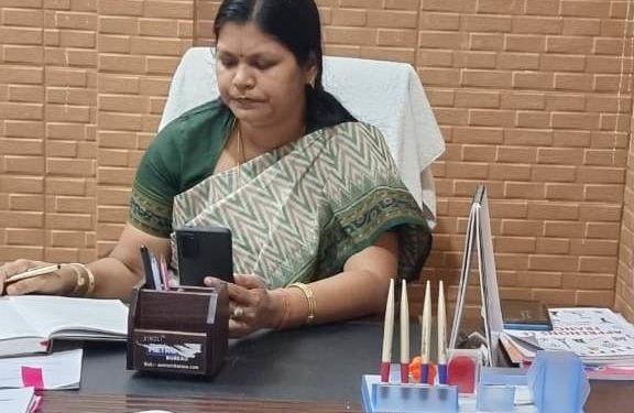 କୋଭିଡ୍‌ ମାର୍ଗଦର୍ଶିକା ମଧ୍ୟରେ ସମସ୍ତ ଅଙ୍ଗନବାଡି ସେବା ଯୋଗାଇଦେବାକୁ ମହିଳା ଓ ଶିଶୁବିକାଶ ମନ୍ତ୍ରୀଙ୍କ ନିର୍ଦ୍ଦେଶ