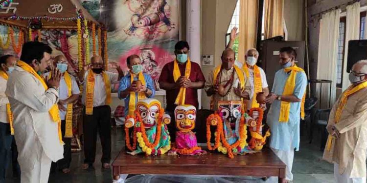 ଡେରାଡୂନ ରେ ଦେବସ୍ନାନ ପୂର୍ଣିମା ବିଧିବିଧାନରେ