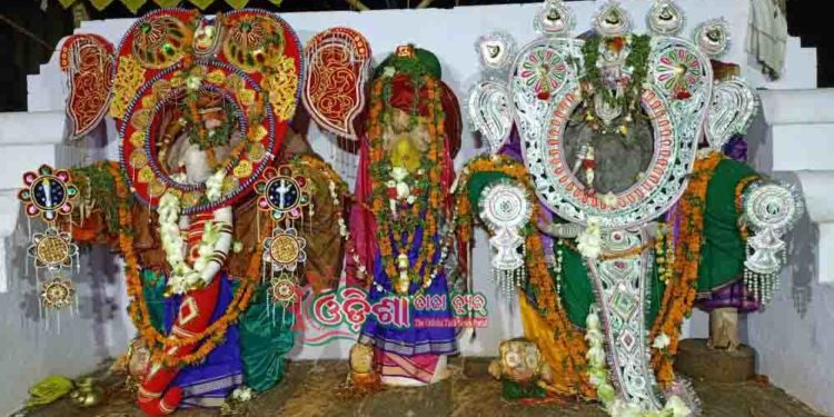 ରଣପୁର ; ପବିତ୍ର ଦେବସ୍ନାନ ପୂର୍ଣ୍ଣିମା ରେ ସ୍ନାନବେଦୀଙ୍କୁ ବିଜେ କରିବେ ଚତୁର୍ଦ୍ଧା ମୂର୍ତ୍ତି – ଭକ୍ତ ଙ୍କୁ ଦର୍ଶନ ମନା