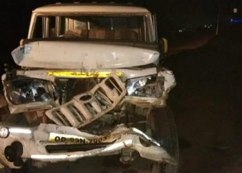 ଟ୍ରକକୁ ପଛ ପଟୁ ବୋଲେରୋ ଧକ୍କା ଦେବାରୁ ୨ ଜଣ ପ୍ରାଣ ହରାଇଛନ୍ତି – କେନ୍ଦୁଝର ର ପାଟଣା