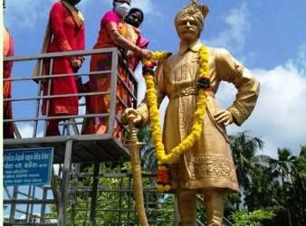 ବିଜୁ ପଟ୍ଟନାୟକଙ୍କ ପ୍ରତିମୂର୍ତ୍ତୀରେ ମାଲ୍ୟାର୍ପଣ କରି ଆଶୀର୍ବାଦ ନେଲେ ସଭାନେତ୍ରୀ