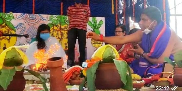 ପାରଳାଖେମୁଣ୍ଡି ଶ୍ରୀ ଜଗନ୍ନାଥ ମନ୍ଦିରରେ ନୂତନ ଭବେ ନିର୍ମିତ ଦେବସ୍ନାନ ମଣ୍ଡପ ପ୍ରତିଷ୍ଠା ଉତ୍ସବ ଅନୁଷ୍ଠିତ