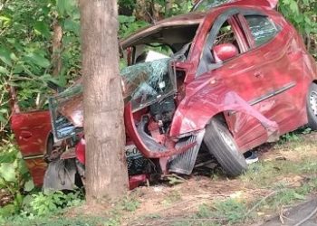 ଭାରସାମ୍ୟ ହରାଇ ମର୍ମନ୍ତୁଦ କାର ଦୁର୍ଘଟଣା : ଦୁଇ ମୃତ୍ୟୁ – ଦୁଇ ଗୁରୁତର