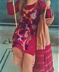 କରୋନା ପ୍ରଭାବ : ଫିକା ପଡିଲା ରାଜମଉଜ ନିଜ ଘର ଅଗଣାରେ ଝିଅ ଖେଳିଲେ ଦୋଳି